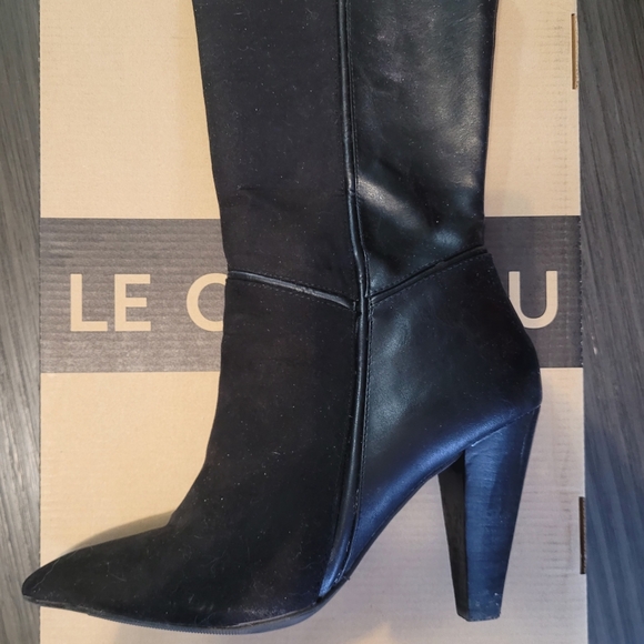Heeled leather and suede boot - Picture 2 of 3